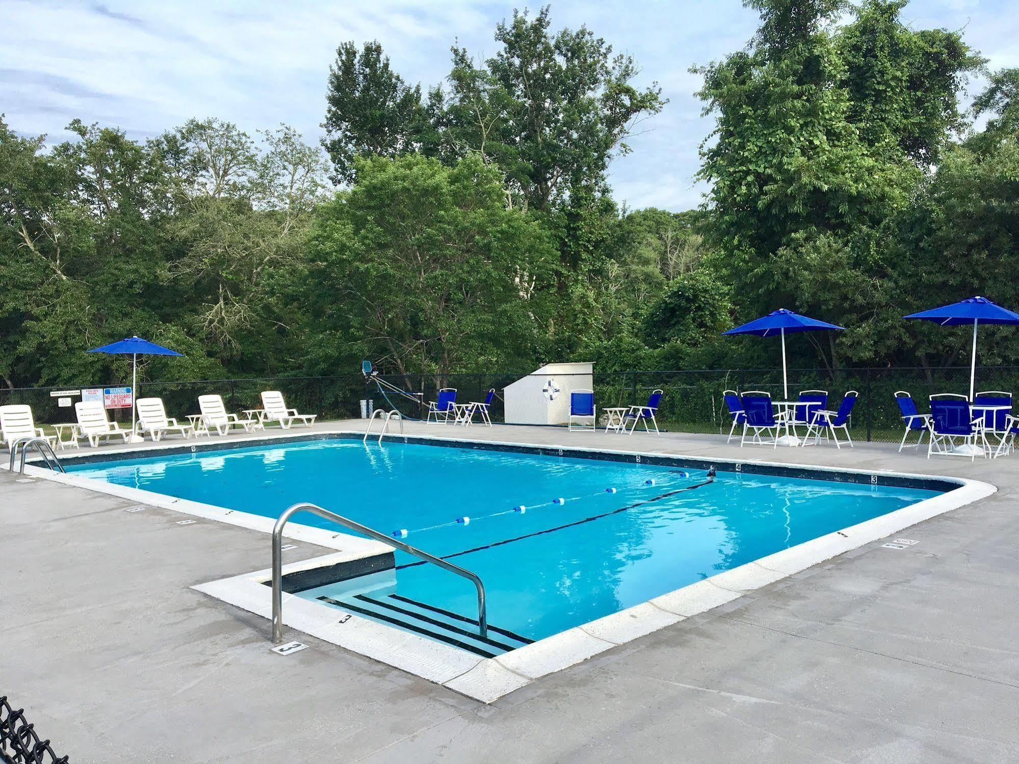 Kingfisher Lodging Dennis Exterior photo